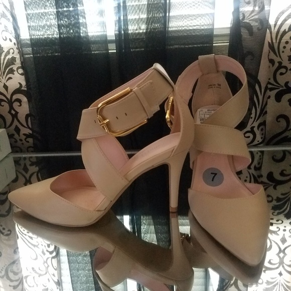 SOLD! - Picture 3 of 3